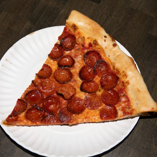 Notorious P.I.G. (Classic Pepperoni Slice).