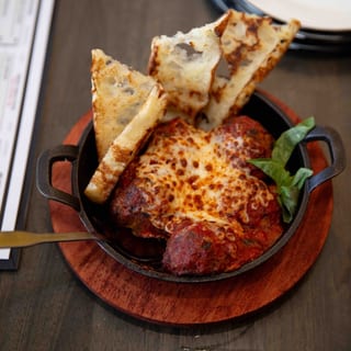 DEAR MAMA’S MEATBALLS